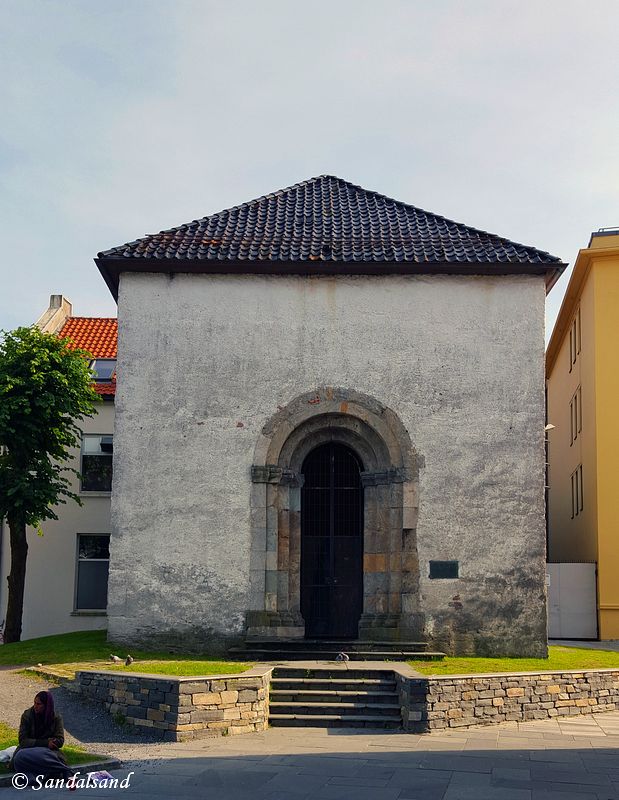 Hordaland - Bergen - Nonneseter kloster - Forhall til kirken Hordaland - Bergen - Nonneseter kloster - Forhall til kirken