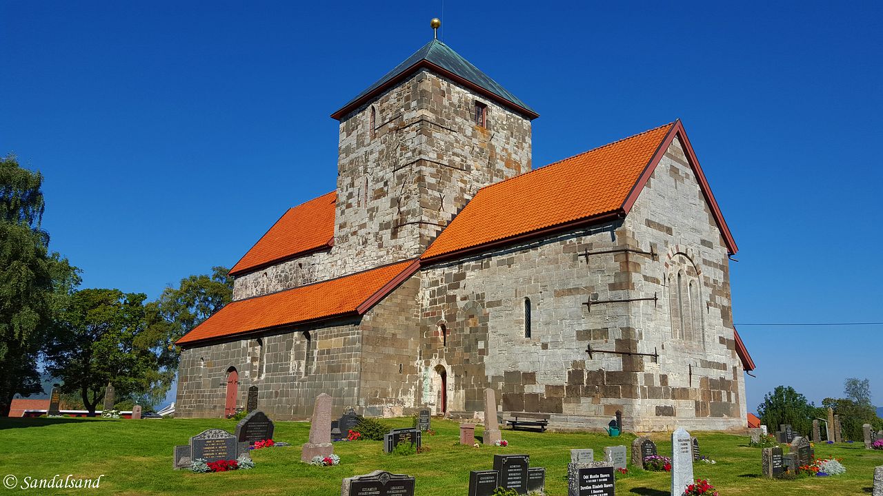 Oppland - Gran - Søsterkirkene - Nikolaikirken Oppland - Gran - Søsterkirkene - Nikolaikirken