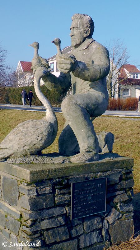 Rogaland - Sandnes - Stokkalandsvatnet - Ganddal - Skulptur av Harald Herredsvela Rogaland - Sandnes - Stokkalandsvatnet - Ganddal - Skulptur av Harald Herredsvela